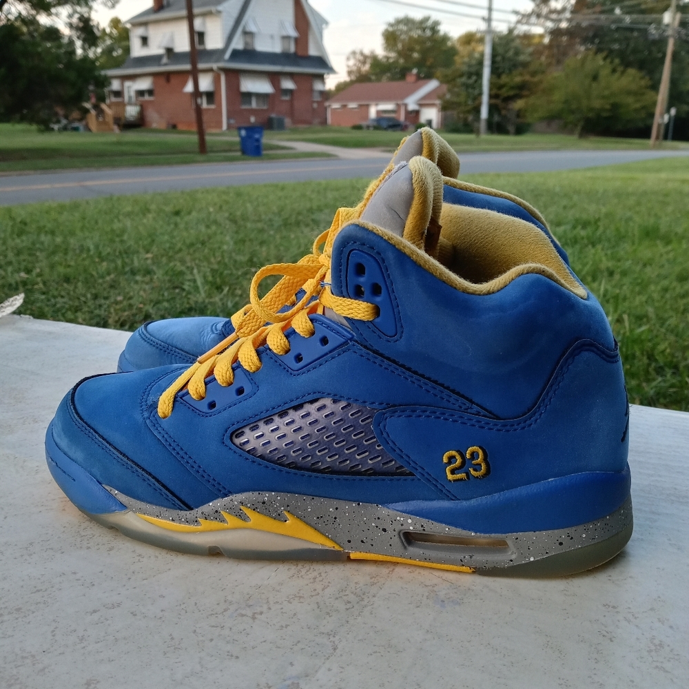 Jordan 5 Retro JSP

Laney Varsity Royal